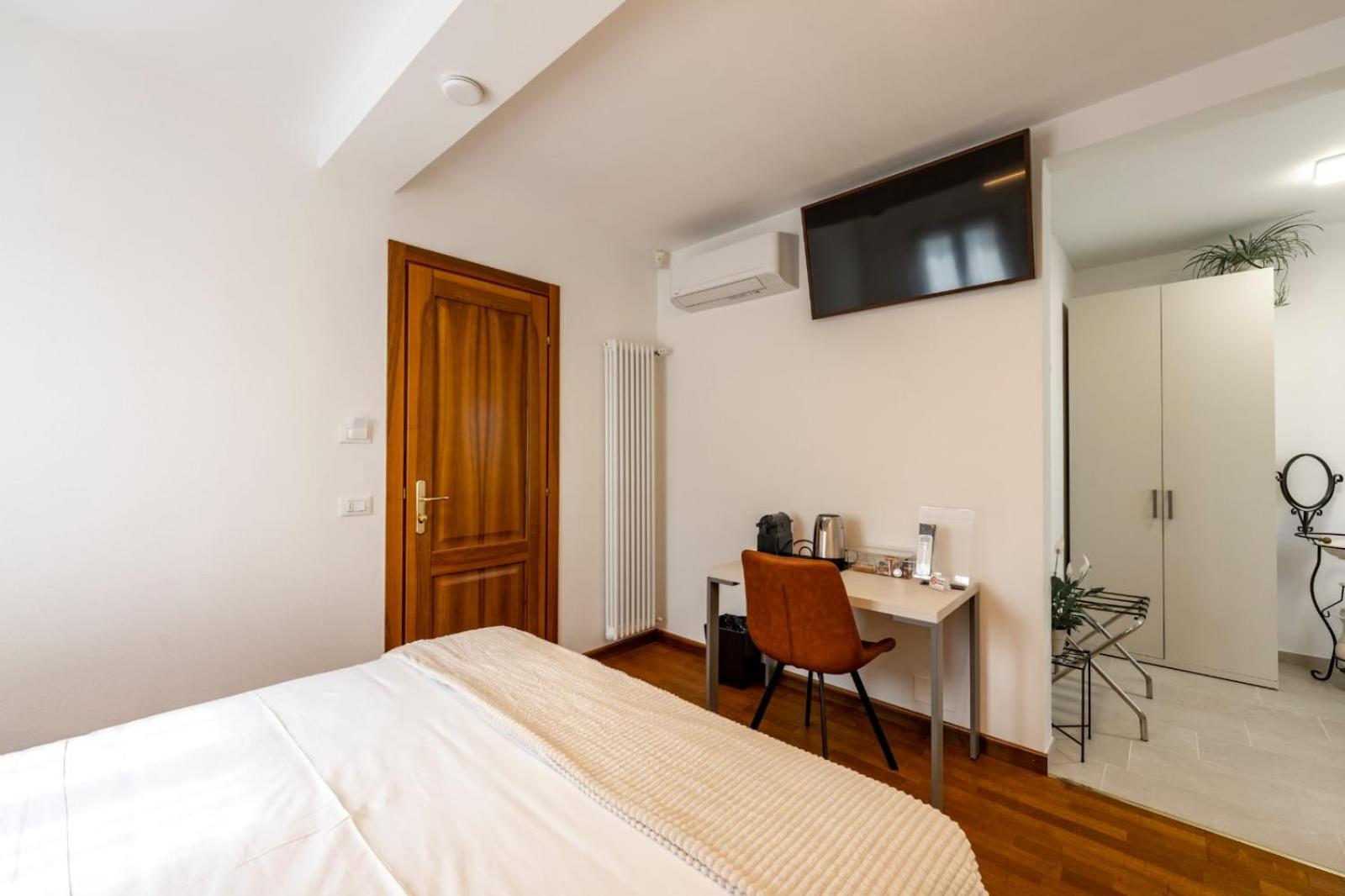 Due Maesta Home เรจโจเอมิเลีย ภายนอก รูปภาพ